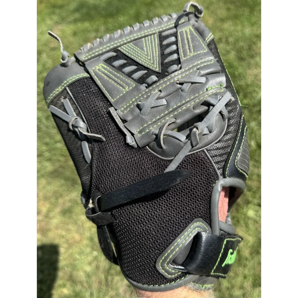 Franklin Fastpitch Pro Series 11 Youth Softball Glove Black Girls LHT 22433L-11